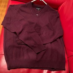 Club Room Estate Cashmere V-Neck sweater, plum, XL, Excellent condition.